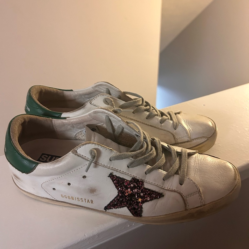 Golden Goose Superstar size 40
